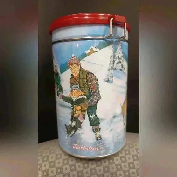 Tim Hortons Coffee Tin Limited Ed #003 Skating Pond & 40 Years of Friendship Mug - Picture 10 of 13